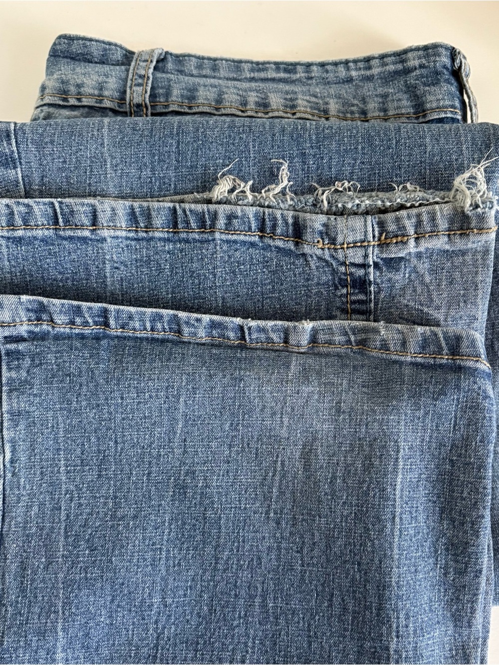 lei sz 17 Bootcut Jeans in Faded Blue - Picture 5 of 5